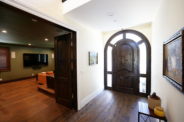 571B Front Entry 0003