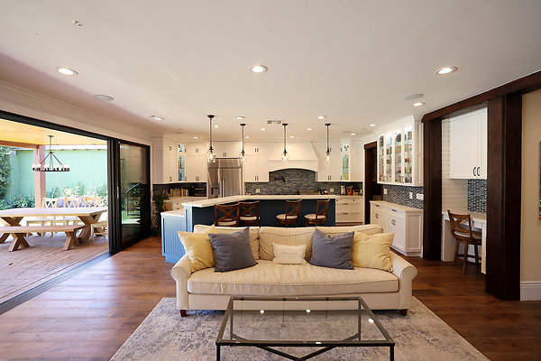 571B Family Room &amp; Kitchen 0050