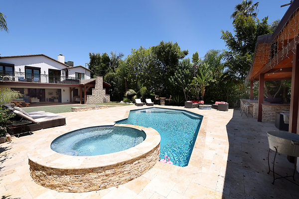 571B Pool 0106