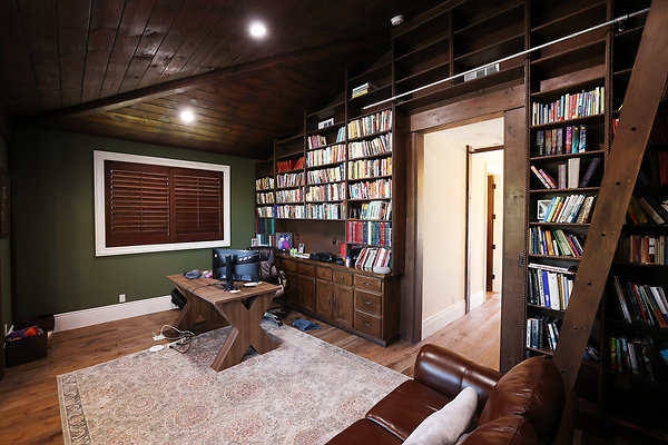 571B Office 0165