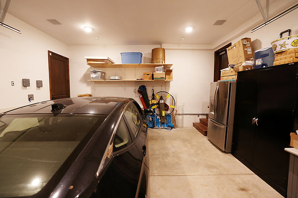 571B Garage1 0206
