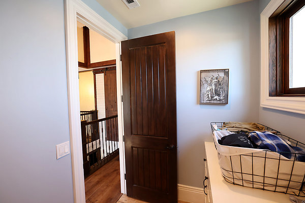 571B Laundry Room 0172