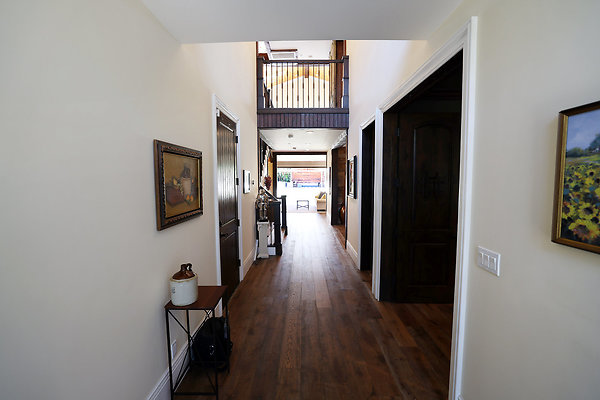571B Front Entry 0001