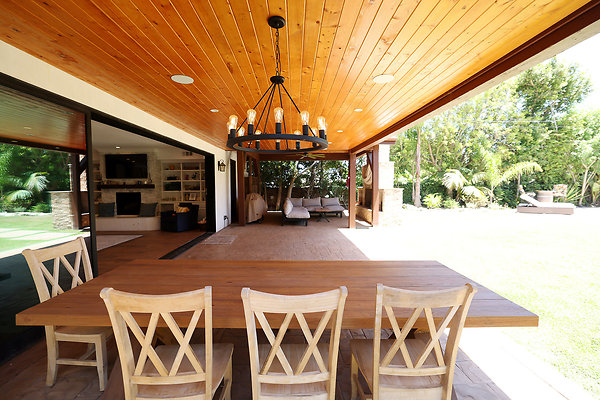 571B Patio 0082