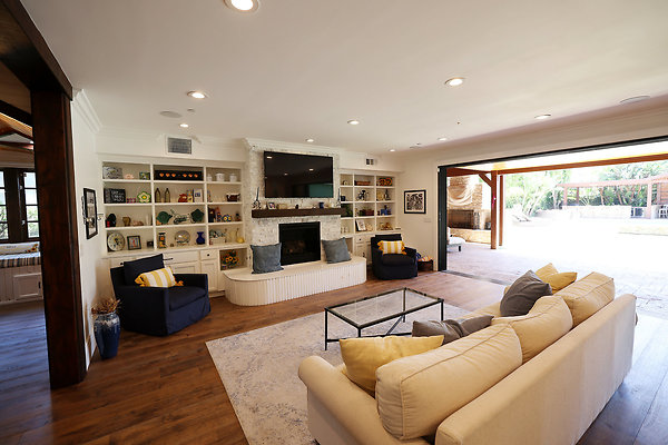 571B Family Room 0053