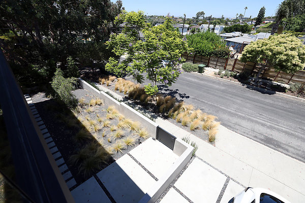 139A Front Yard from Front Balcony 0113