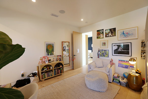 139A Girls Bedroom 0125