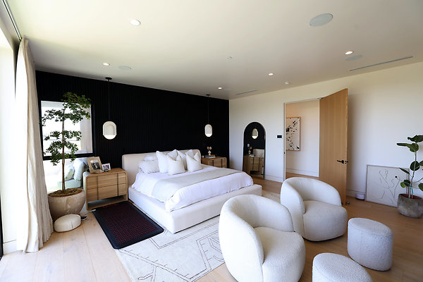 139A Master Bedroom 0137
