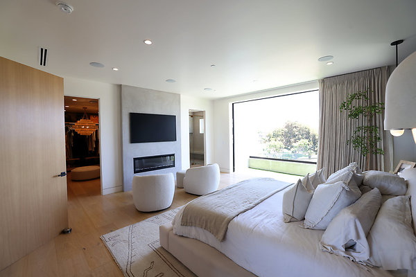 139A Master Bedroom 0134