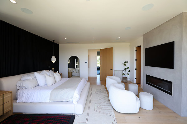139A Master Bedroom 0138
