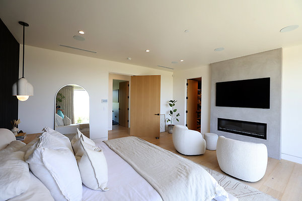 139A Master Bedroom 0139