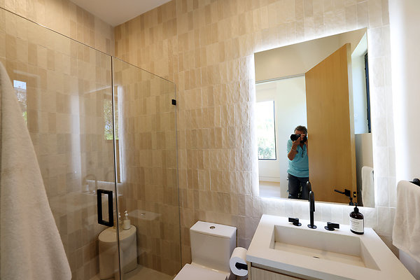 139A Guest Bedroom Bathroom 0052 139A Guest Bedroom Bathroom 0052
