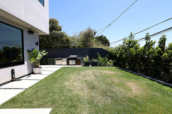 139A Backyard 0063