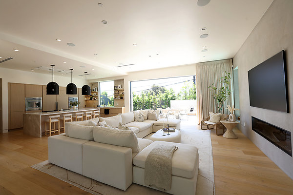 139A Family Room 0010