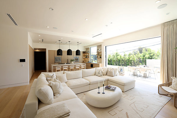 139A Family Room 0011
