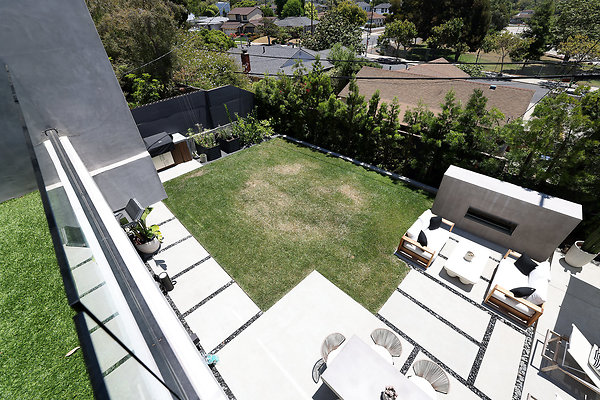 139A Backyard from Master Bedroom Balcony 0155