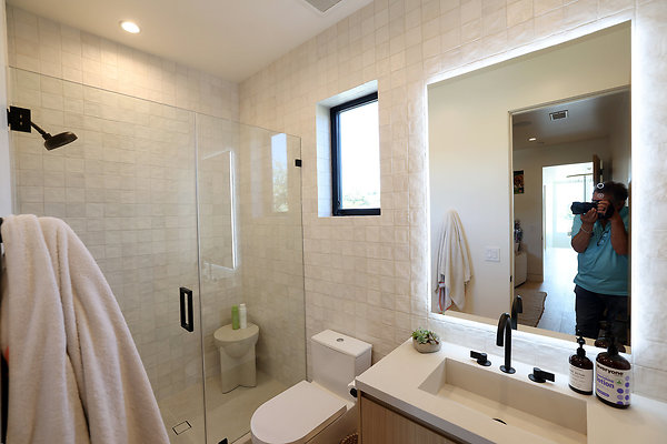 139A Girls Bedroom Bathroom 0130 139A Girls Bedroom Bathroom 0130
