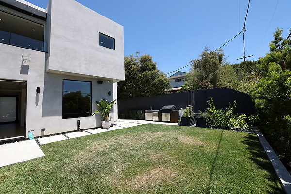 139A Backyard 0069