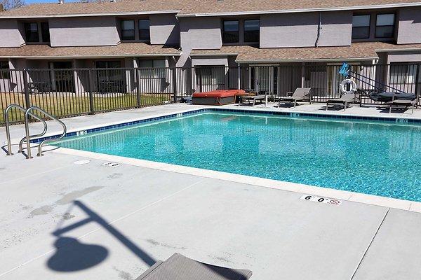 725A Pool 0087 725A Pool 0087