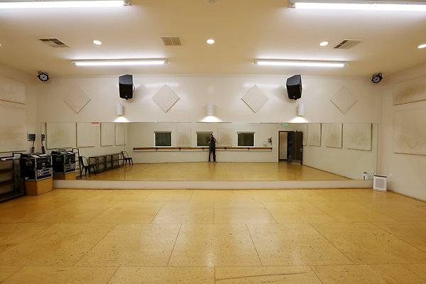 572A B2 Studio 0066