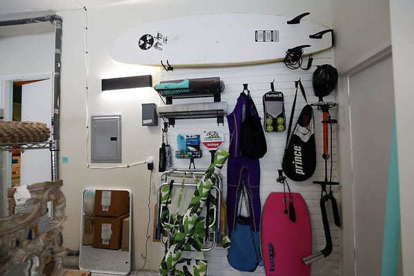 788A Garage Wall 0966