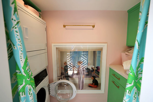 788A 2nd Floor Hallway Laundry Closet 0988