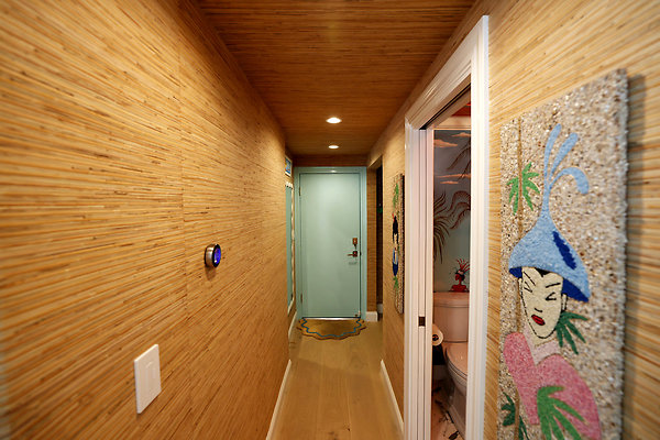 788A Hallway to Garage 0957