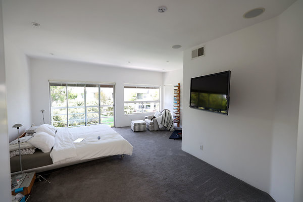 504A Master Bedroom Suite0694