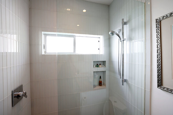 504A Bathroom 0682