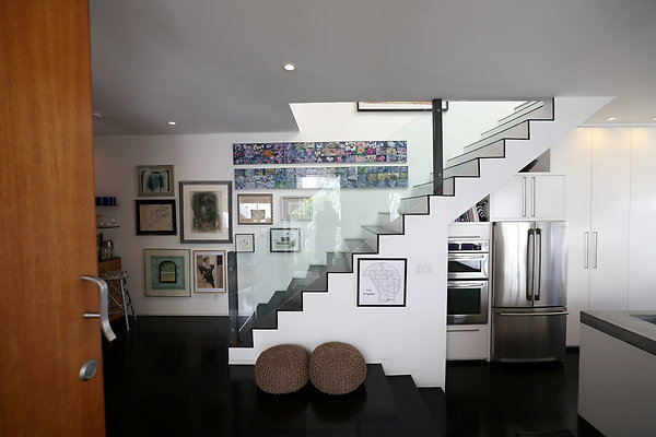 504A Front Entry 0672