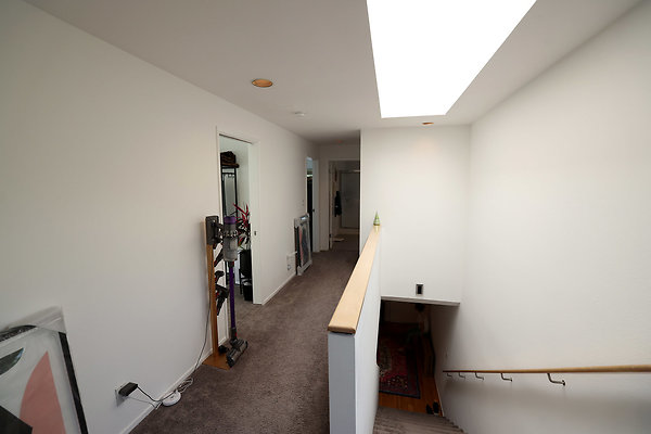 779A 2nd Floor Hallway 0452