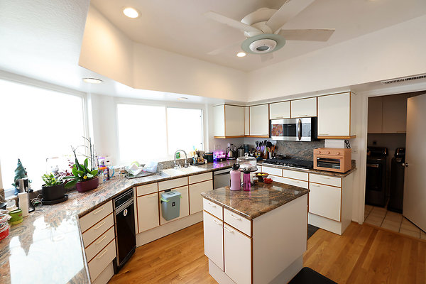 779A Kitchen 0402