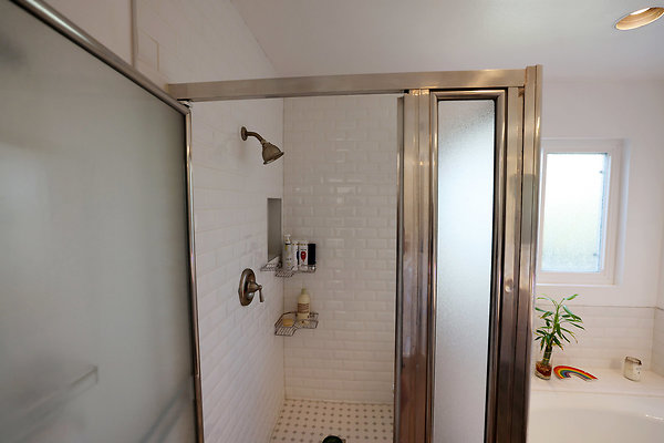 779A Bathroom 0455