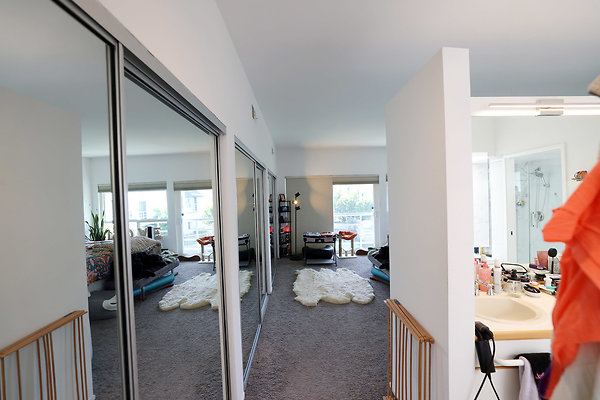 779A Master Bedroom Suite 0464