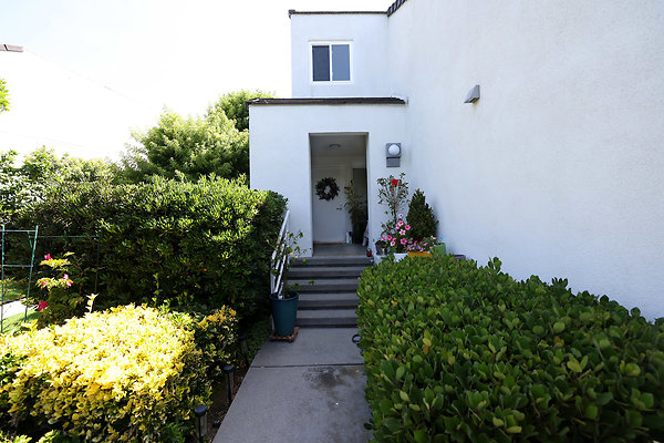 779A Front Walk 0480