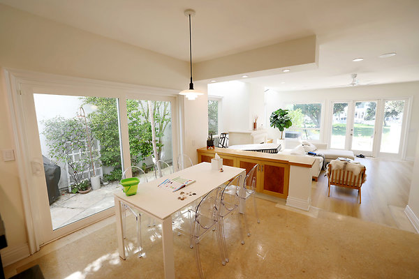 780A Dining Area 1211
