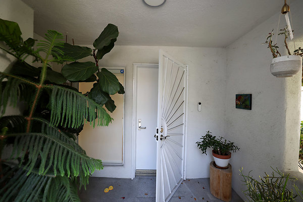 780A Front Door 1186