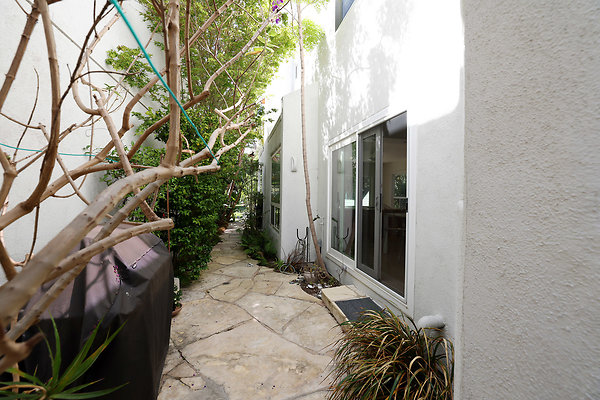 780A Dining Area BBQ Patio 1235