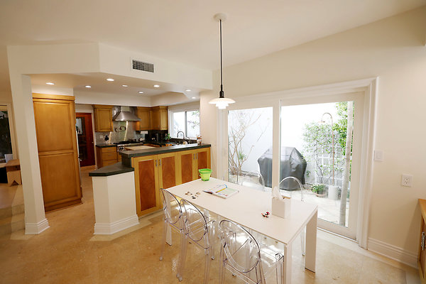 780A Dining Area 1213