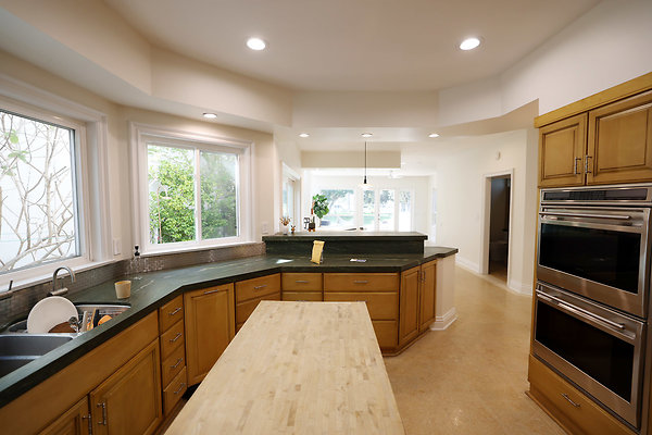 780A Kitchen2 1201