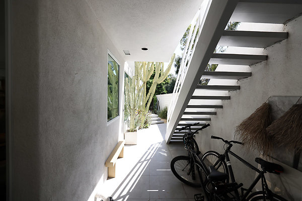 781A Front Walk Entry 0496