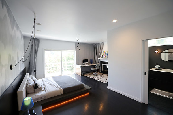 781A Master Bedroom Suite 0553