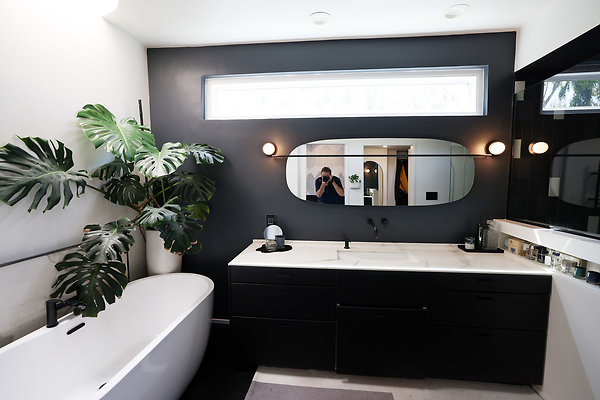 781A Master Bathroom 0560