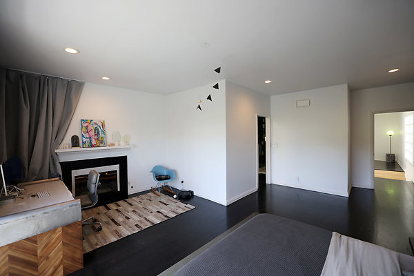 781A Master Bedroom 0557
