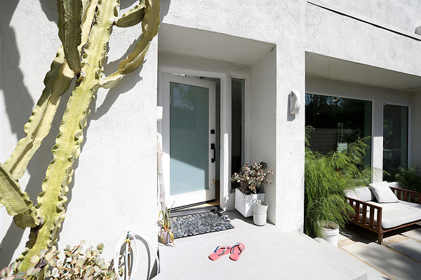 781A Front Door 0498
