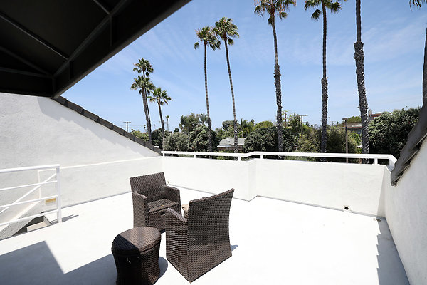 784A Front Deck 0788