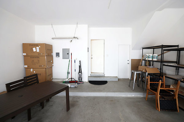 784A Garage1 0760