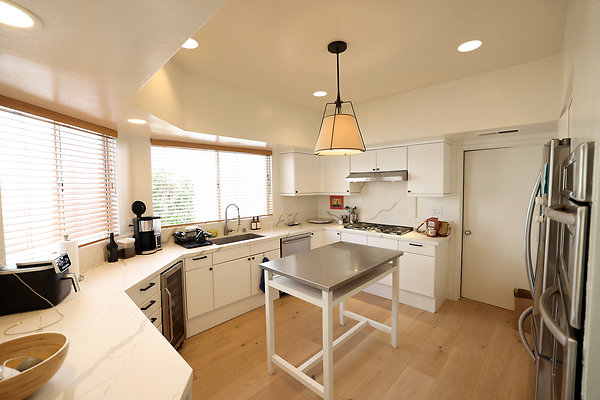 784A Kitchen 0745