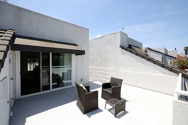 784A Front Deck 0787