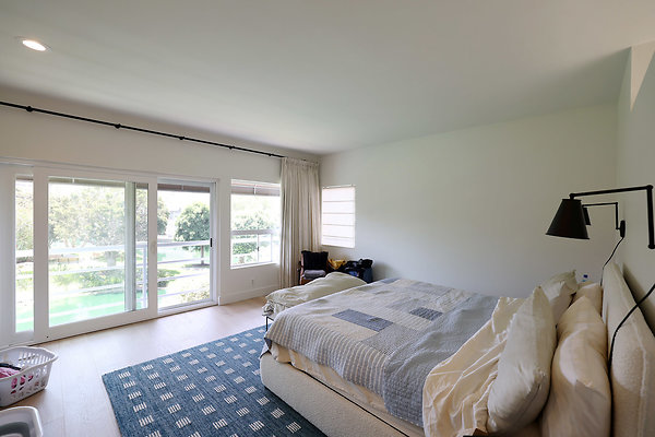 784A Master Bedroom 0809
